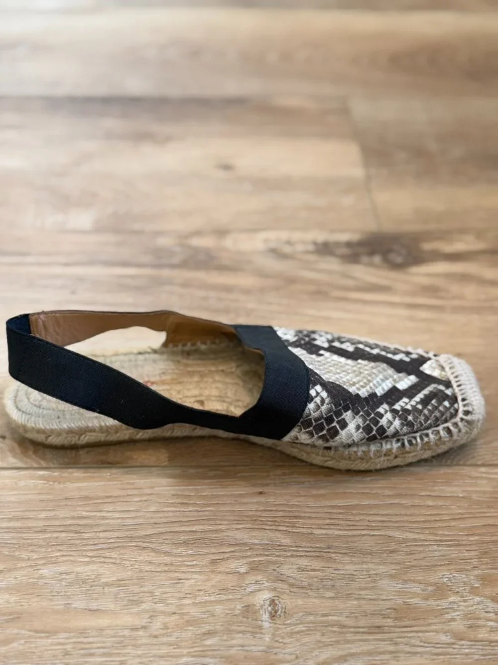 Castañer Slingback Espadrilles in Snakeskin Print size 9.5